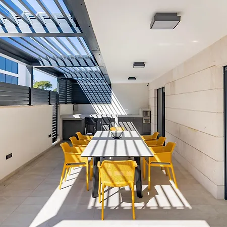 Apartamento The Imperial Grand By Belmont Realty *