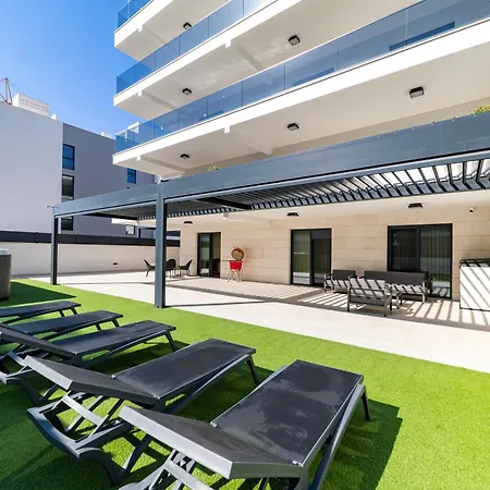 Apartman The Imperial Grand By Belmont Realty