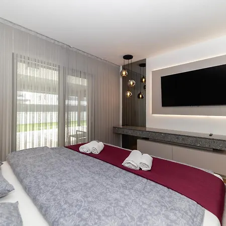 The Imperial Grand By Belmont Realty Apartamento Zadar