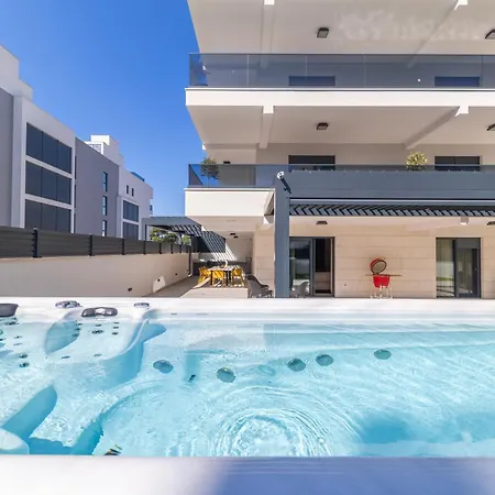 The Imperial Grand By Belmont Realty Apartman *
