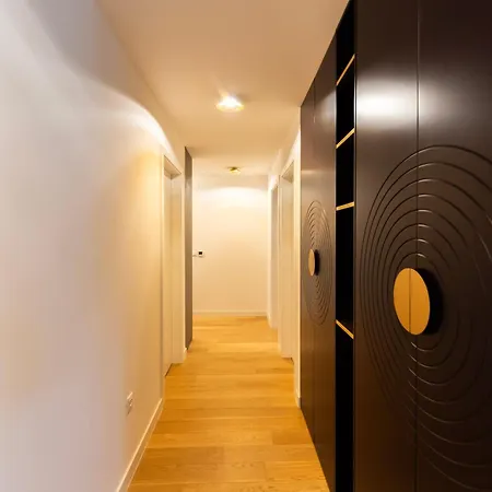 Apartman The Imperial Grand By Belmont Realty