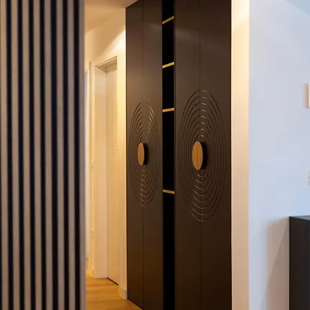 The Imperial Grand By Belmont Realty Apartman