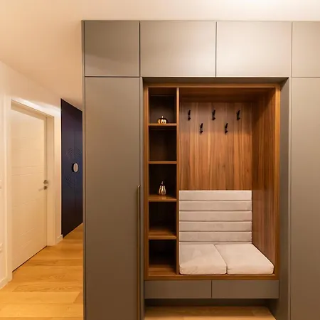 Apartman The Imperial Grand By Belmont Realty
